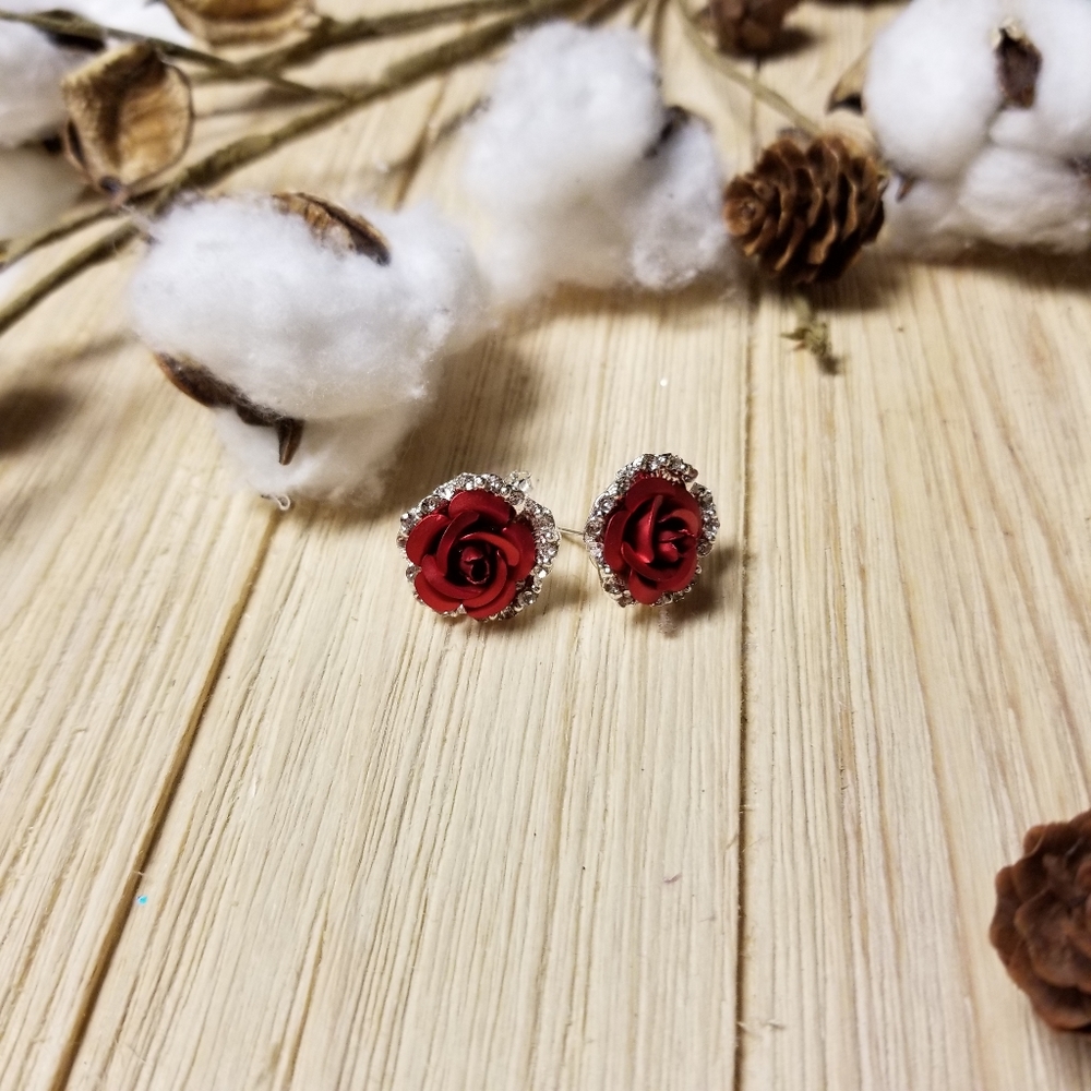 🌹🌹HOST PICK🌹🌹BREATHTAKING!!  Red Rose earrings in SILVER 🌹🌹 - Picture 16 of 16